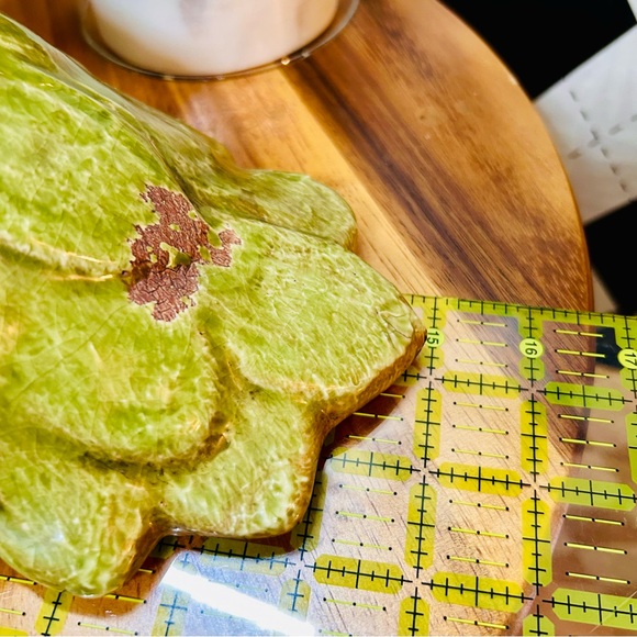 Vintage Peacock Sculpture Gorgeous Glaze– 15” Long, 10” High - Picture 12 of 17